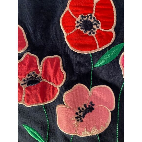 Gymboree NWT girls navy blue embroidered floral top size 4T￼ - Picture 3 of 4